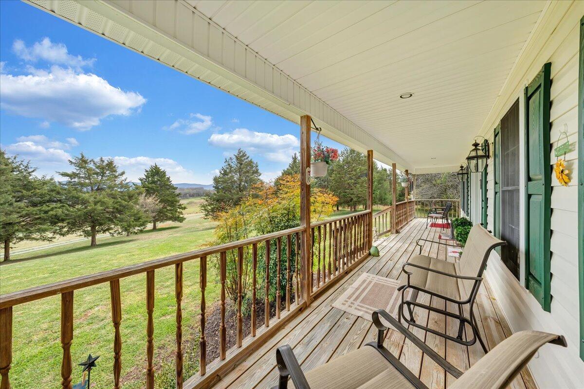 3394 Wheatland Road Fincastle, VA 24090 - Photo 58 of 77 57-MIB06660