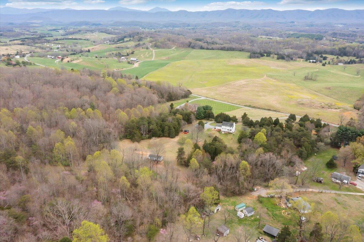 3394 Wheatland Road Fincastle, VA 24090 - Photo 63 of 77 62-DJI_0314