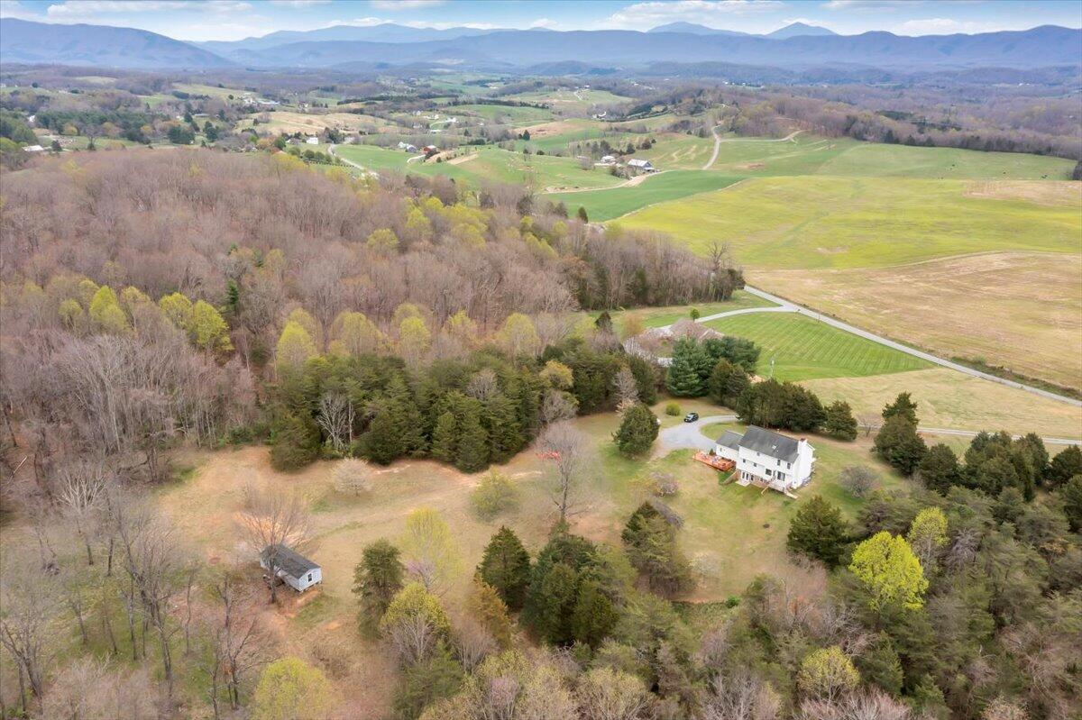 3394 Wheatland Road Fincastle, VA 24090 - Photo 72 of 77 72-DJI_0324