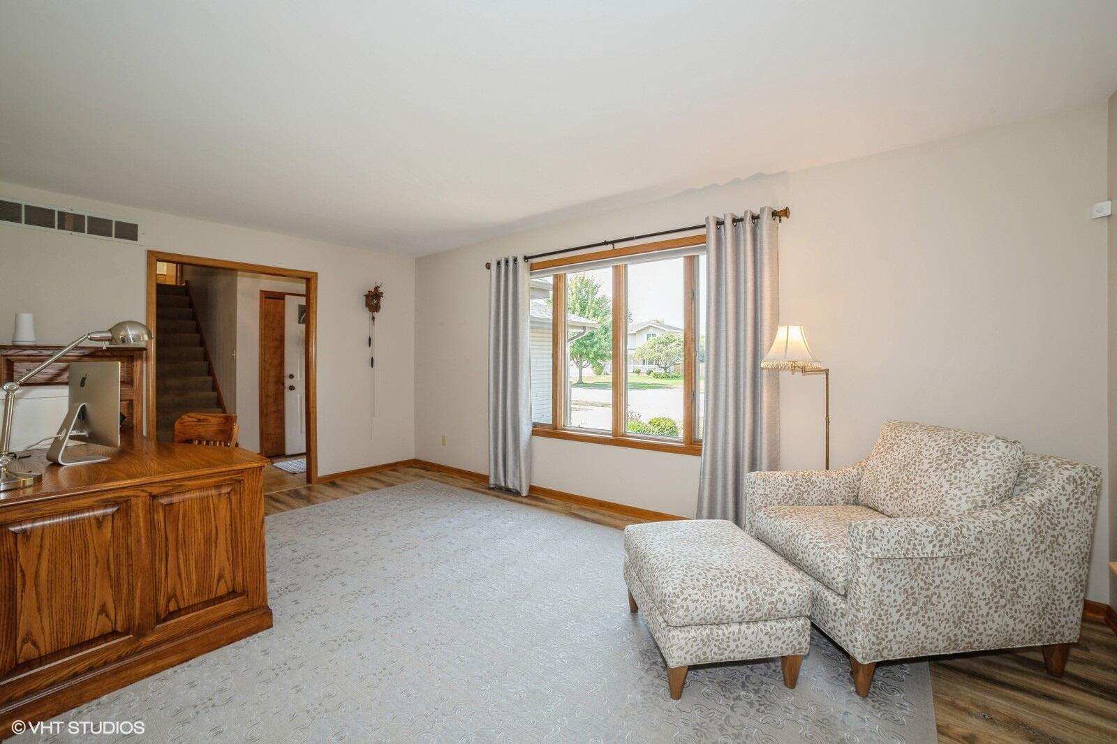 8661 Primrose Drive St. John, IN 46373 - Photo 2 of 18 1600x1066