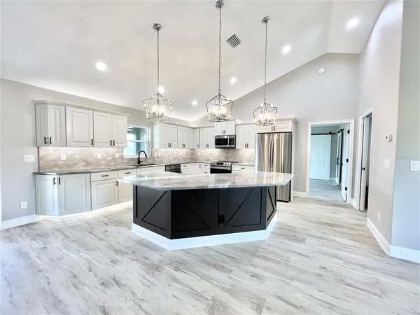 $539,900 | 6425 Southwest 180 Circle, Dunnellon, FL 34432