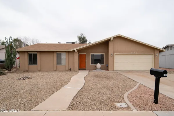 $389,900 | 8955 West Meadowbrook Avenue, Phoenix, AZ 85037