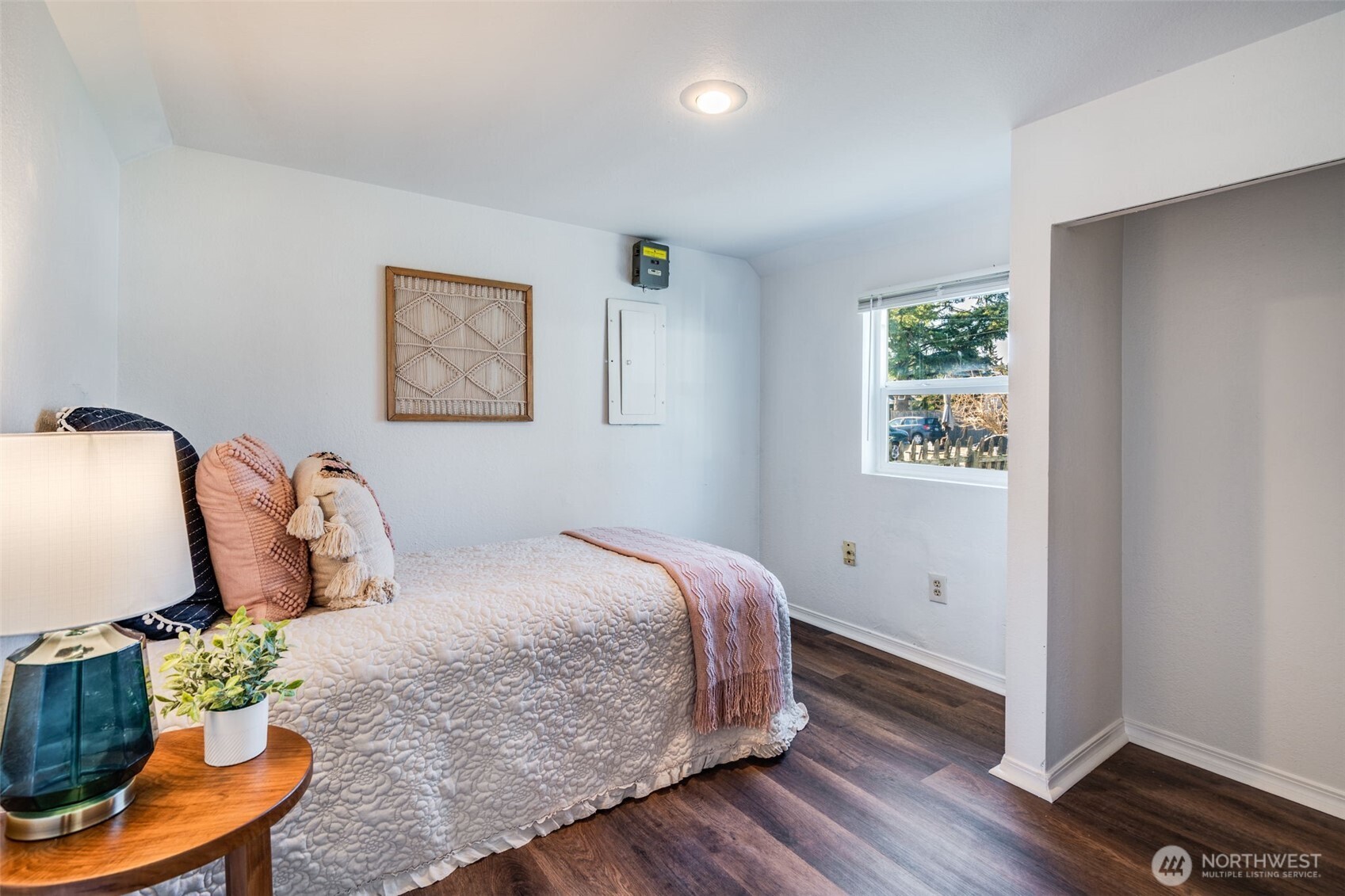 12406 2nd Place Southwest Seattle, WA 98146 - Photo 20 of 24