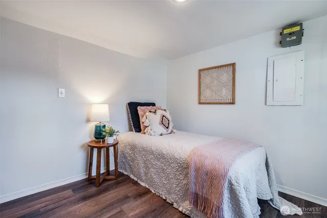 $449,000 | 12406 2nd Place Southwest, Seattle, WA 98146