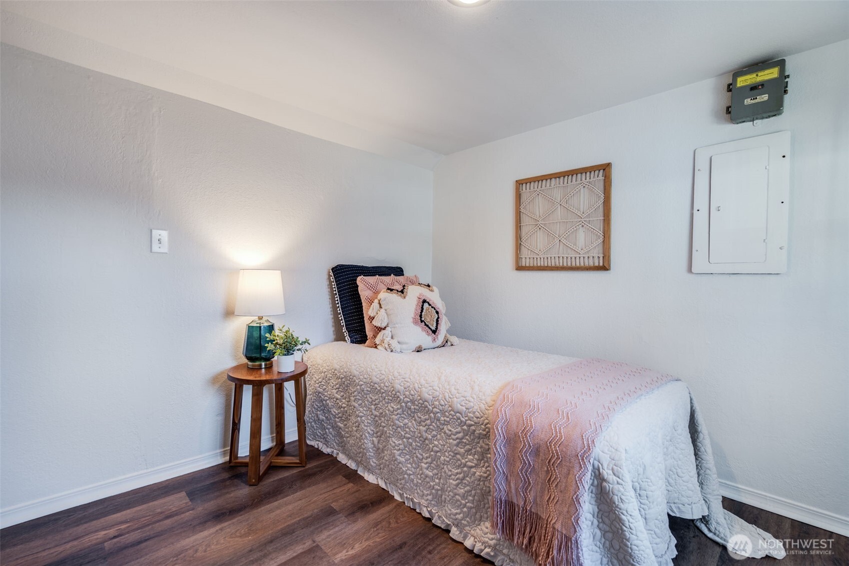 12406 2nd Place Southwest Seattle, WA 98146 - Photo 21 of 24