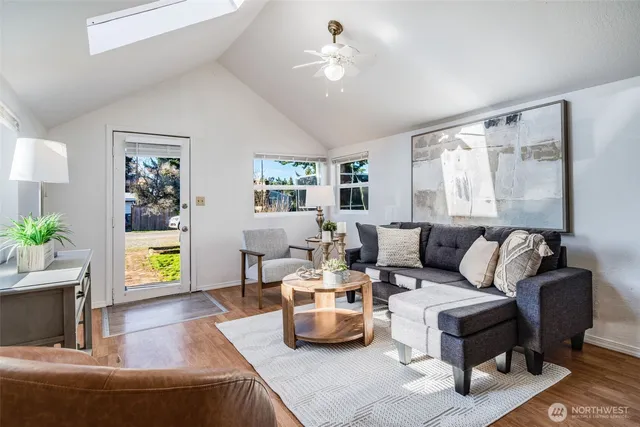 $449,000 | 12406 2nd Place Southwest, Seattle, WA 98146