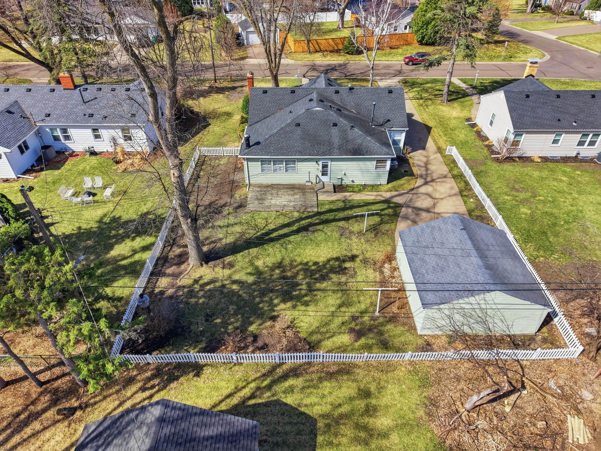 3016 Perry Avenue North Golden Valley, MN 55422 - Photo 36 of 48