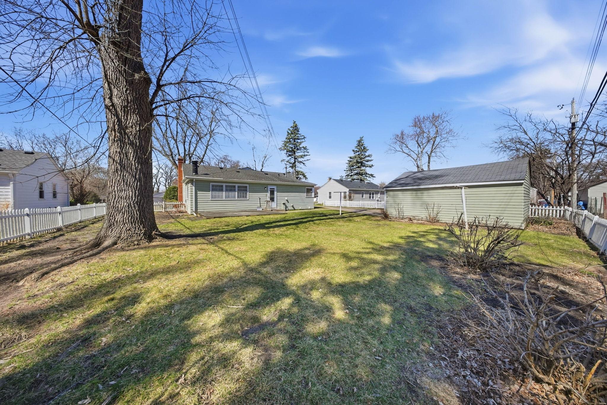 3016 Perry Avenue North Golden Valley, MN 55422 - Photo 46 of 48