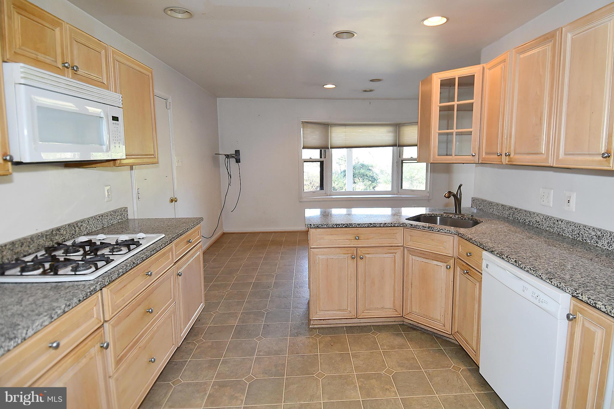 7415 Churchill Road McLean, VA 22101 - Photo 9 of 28 Kitchen