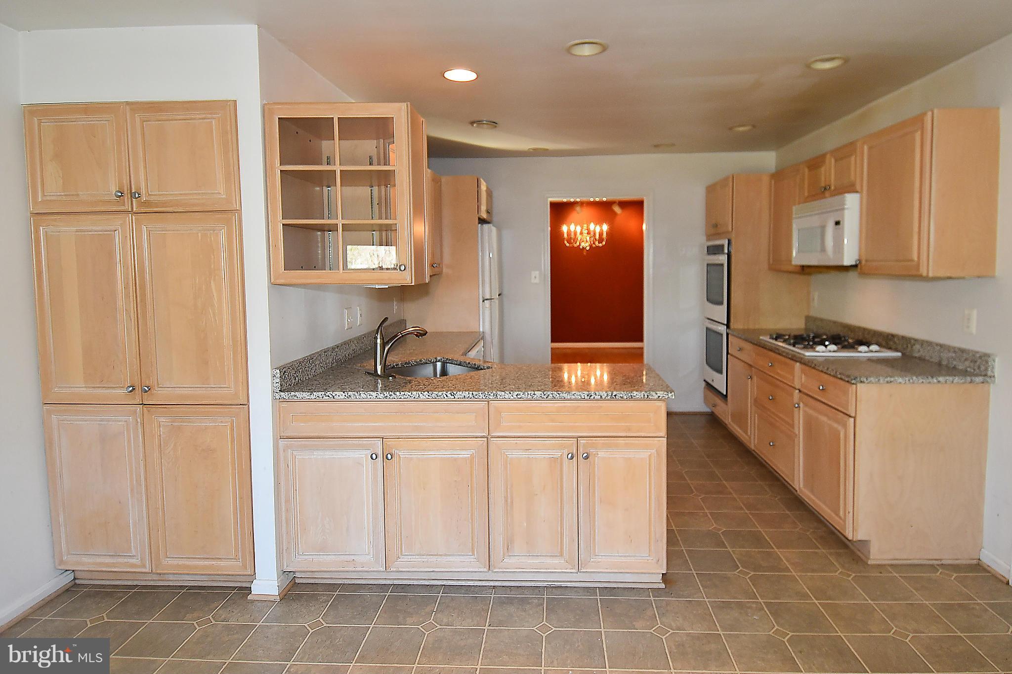 7415 Churchill Road McLean, VA 22101 - Photo 10 of 28 Kitchen