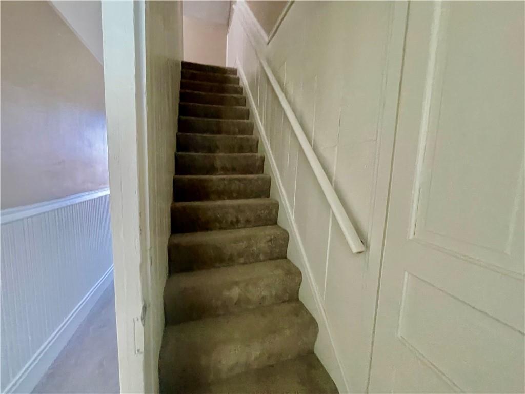 1104 Brabec Street Pittsburgh, PA 15212 - Photo 14 of 26 a view of entryway