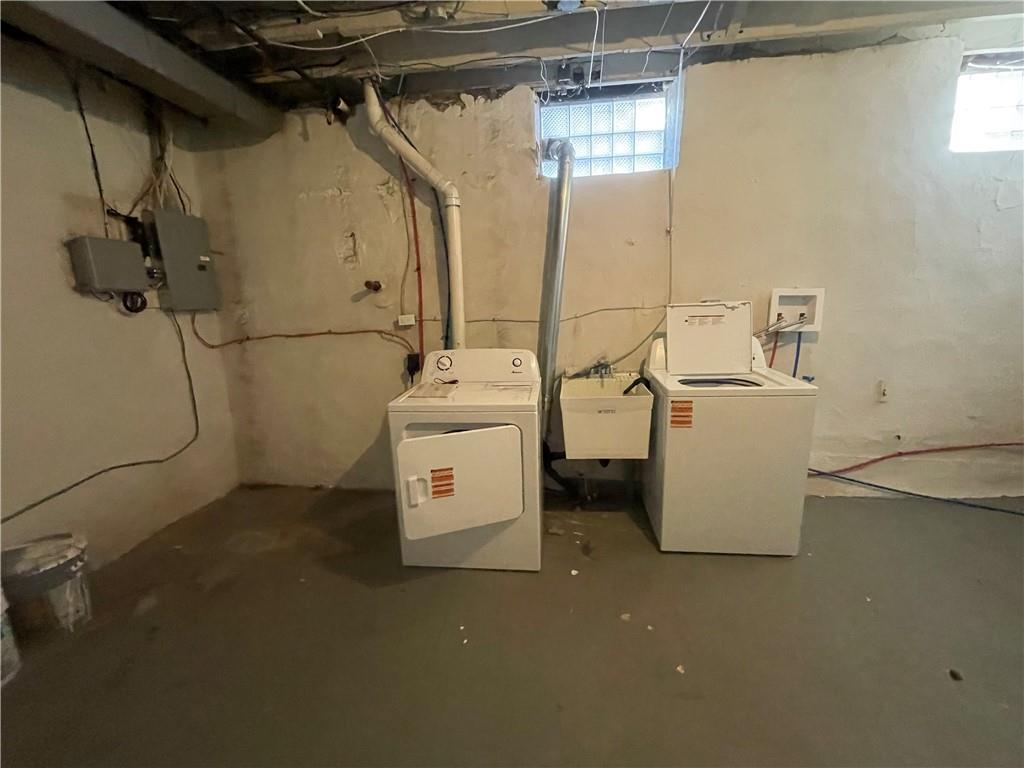 1104 Brabec Street Pittsburgh, PA 15212 - Photo 24 of 26 a utility room with dryer and washer