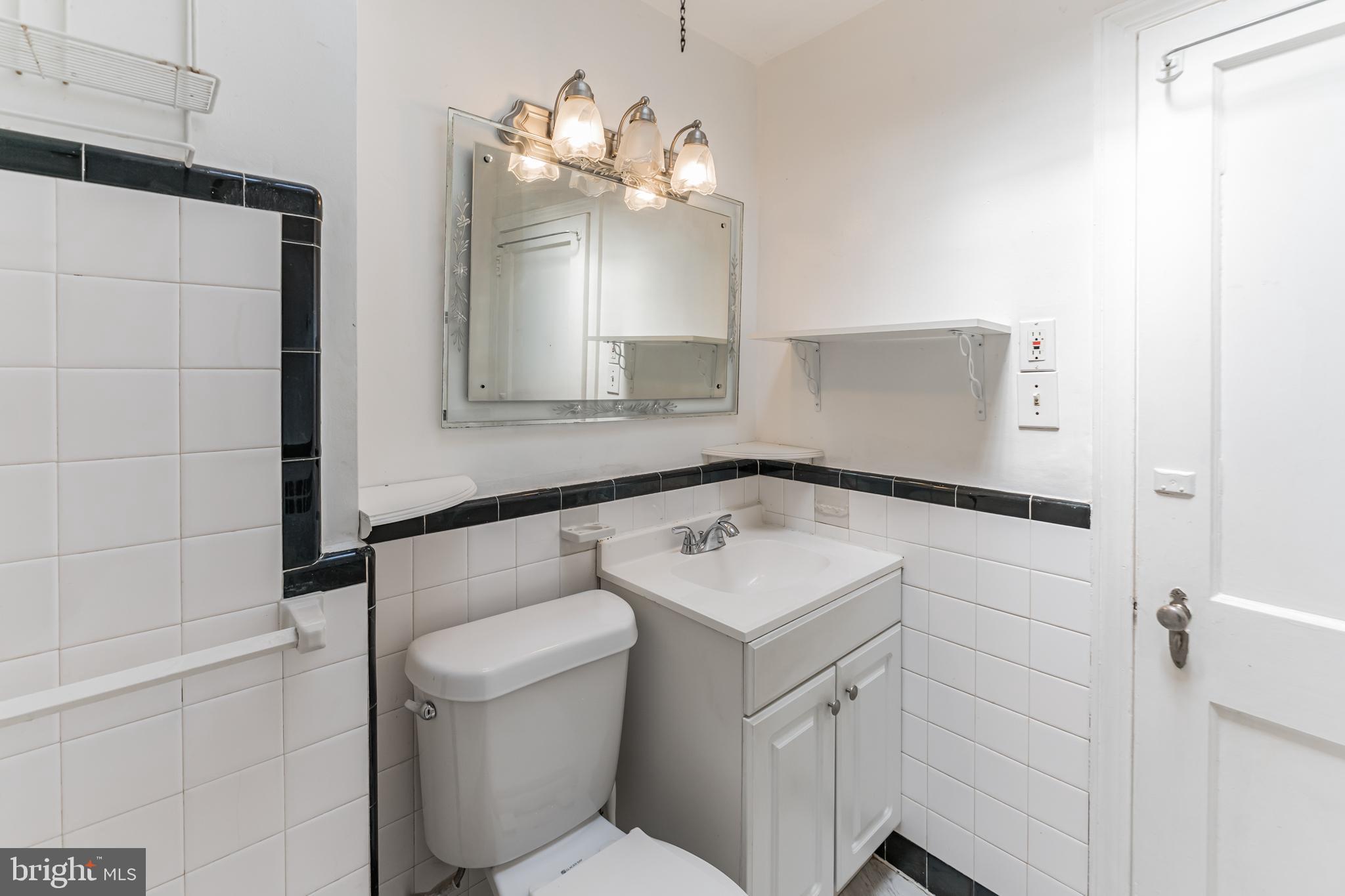 217 Wingate Road Upper Darby, PA 19082 - Photo 22 of 29