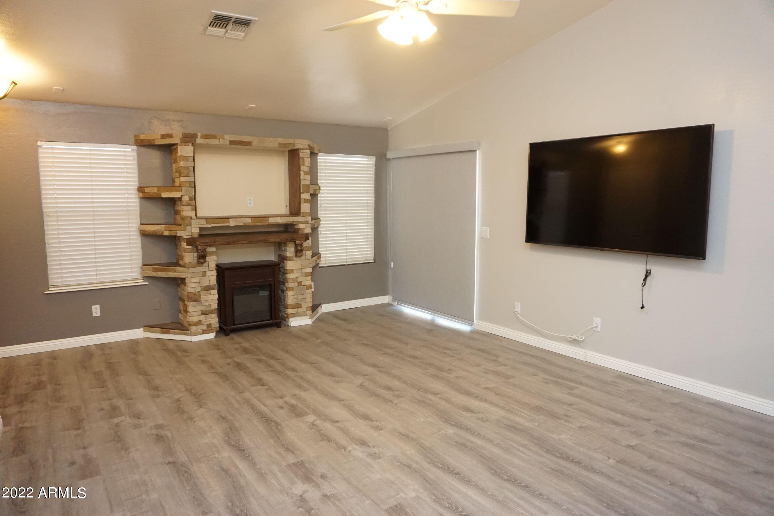 2046 North Parish Lane Casa Grande, AZ 85122 - Photo 3 of 17 Photo #3