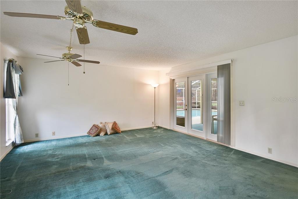 402 Spring Valley Lane Altamonte Springs, FL 32714 - Photo 11 of 25 Gallery Image 11