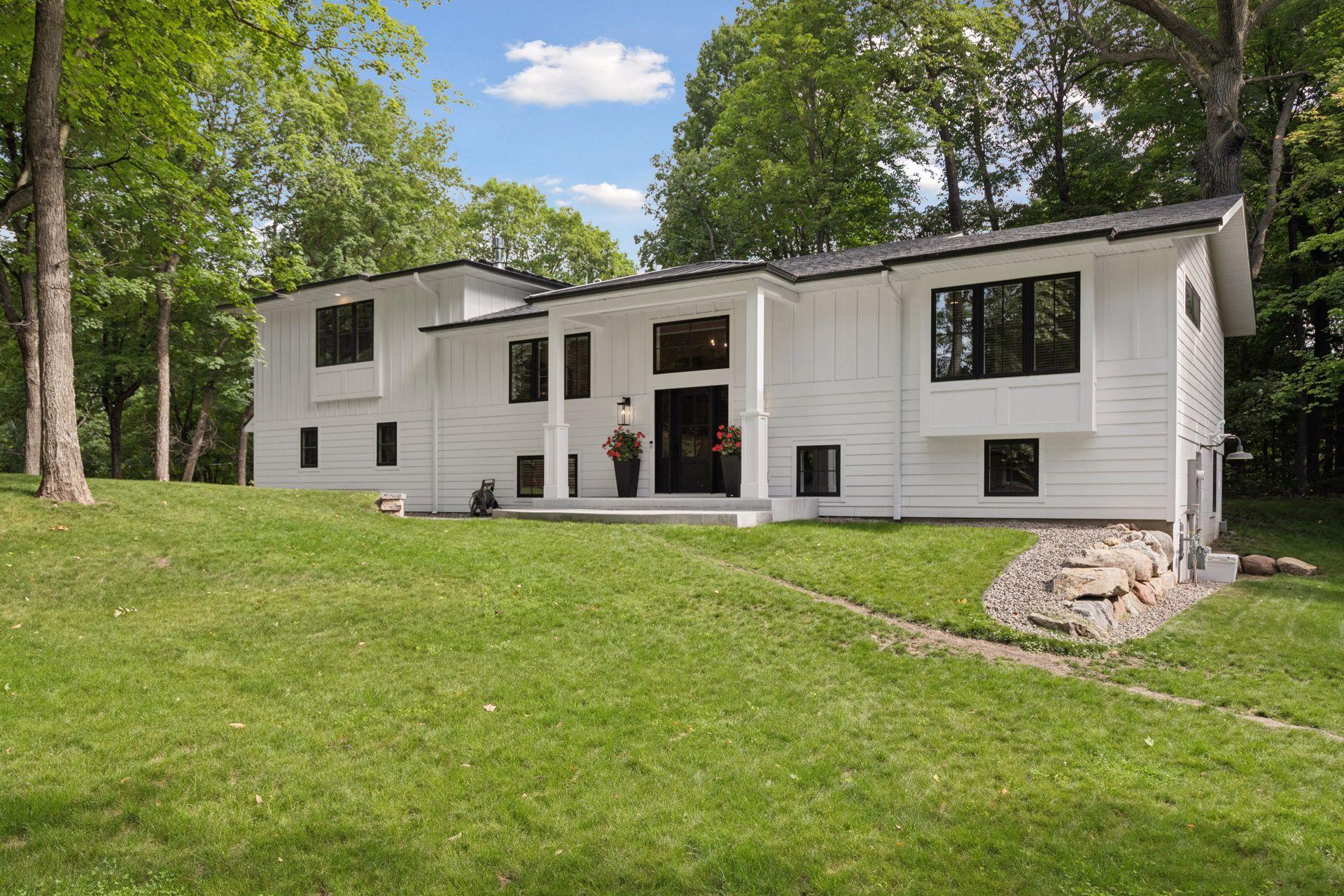 20750 Garden Road Excelsior, MN 55331 - Photo 36 of 41