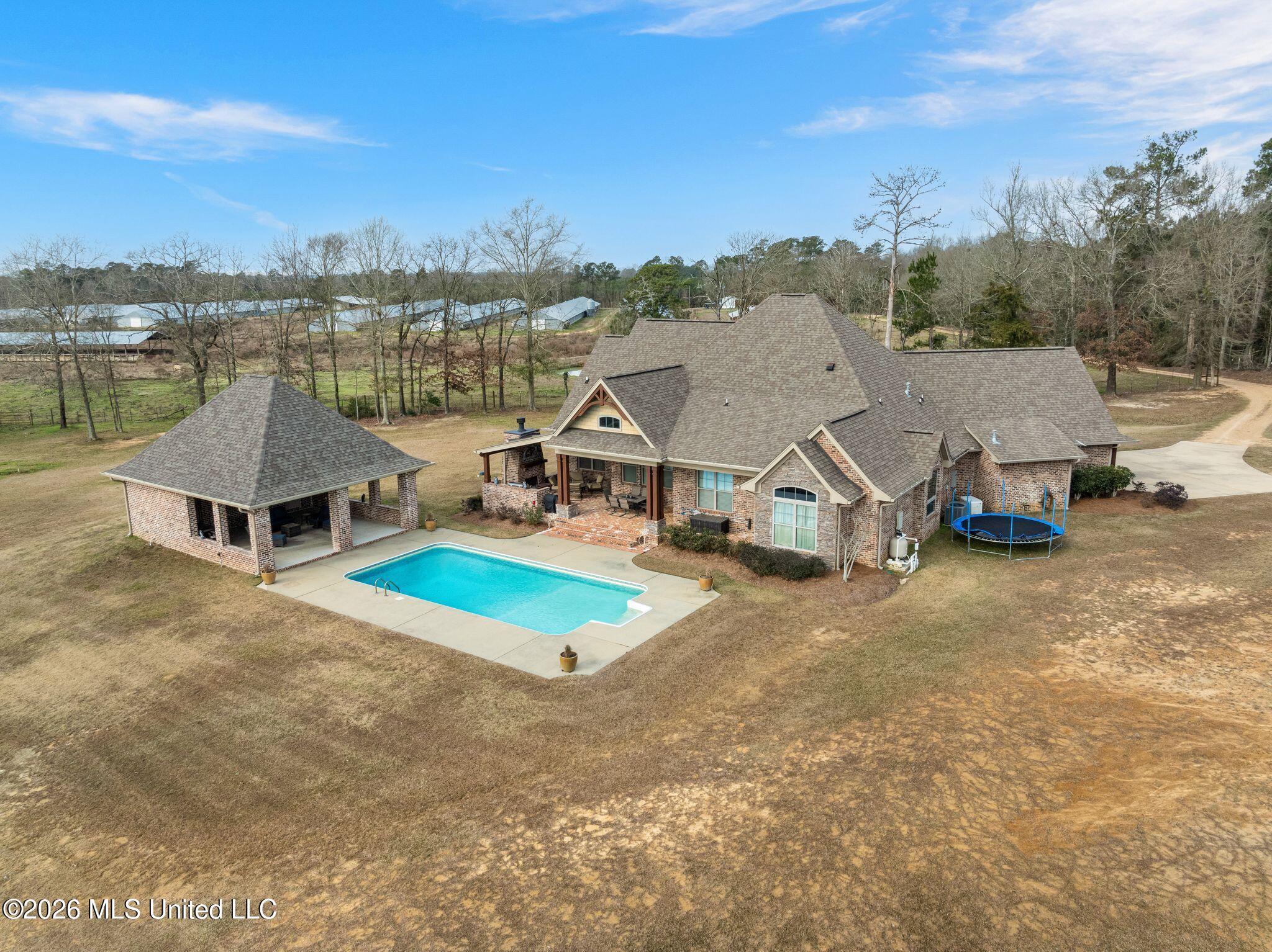 135 County 472 Pinola, MS 39149 - Photo 7 of 72 135_County_Road_472-64