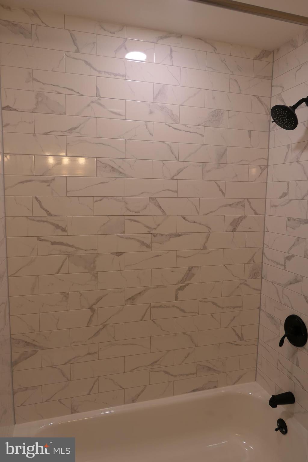 5018 Frye Road Upperco, MD 21155 - Photo 22 of 40 Hall Bathroom with Tiled Tub/Shower