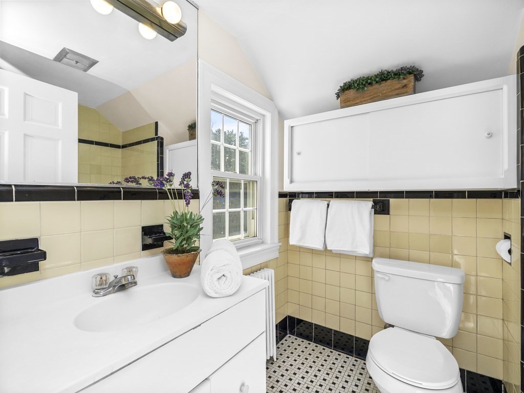 41 Brook Street Wellesley, MA 02482 - Photo 15 of 19