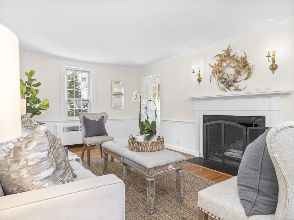 41 Brook Street Wellesley, MA 02482 - Photo 3 of 19