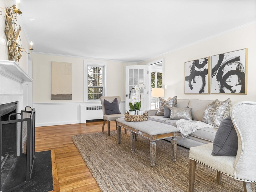 41 Brook Street Wellesley, MA 02482 - Photo 4 of 19