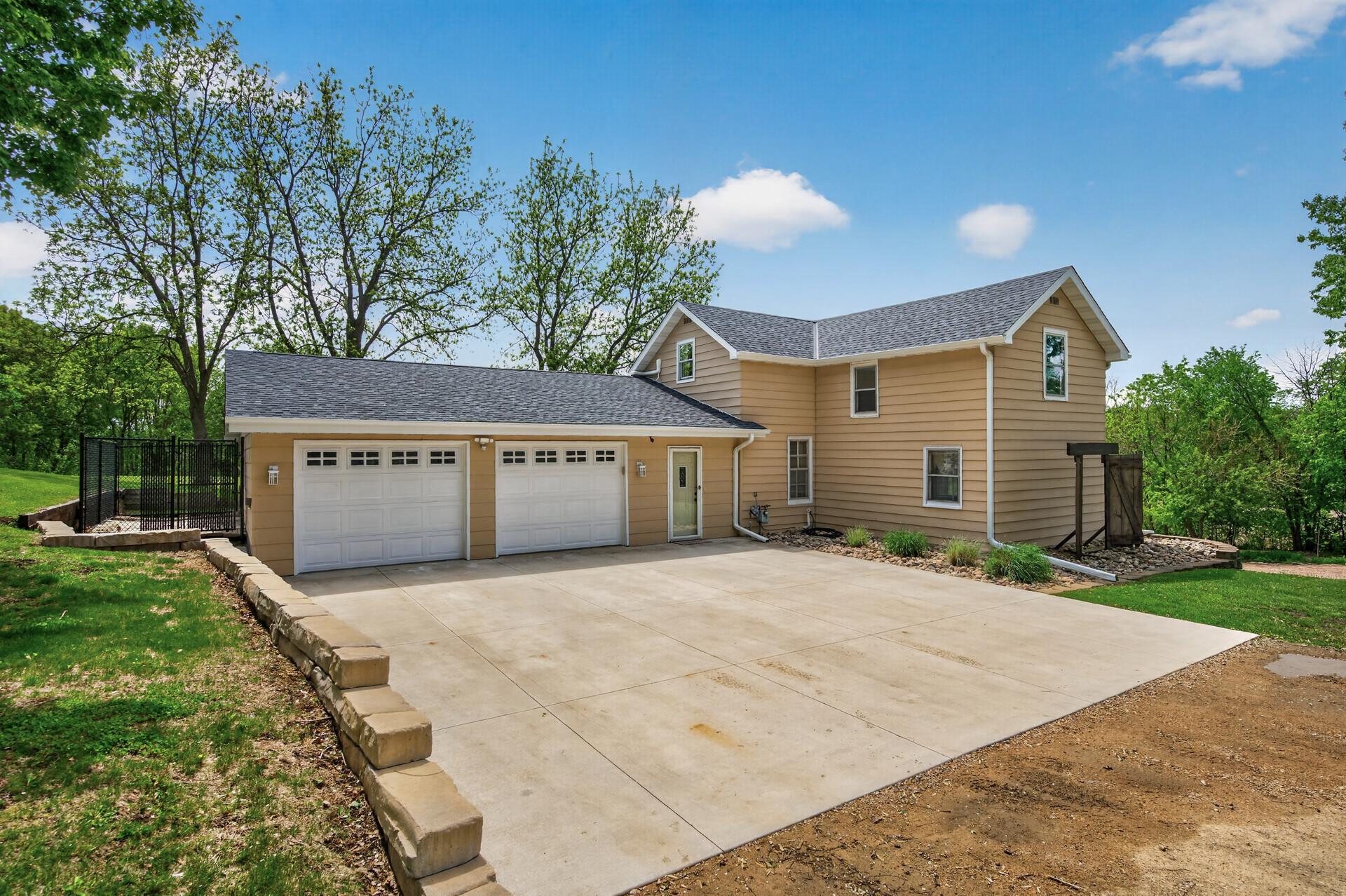 109 Lydia Road Jordan, MN 55352 - Photo 2 of 52