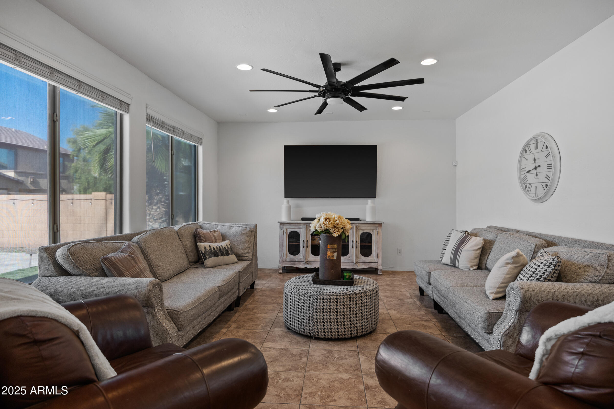 5946 South Shelby Way Gilbert, AZ 85298 - Photo 14 of 55 5946 S Shelby Way-15