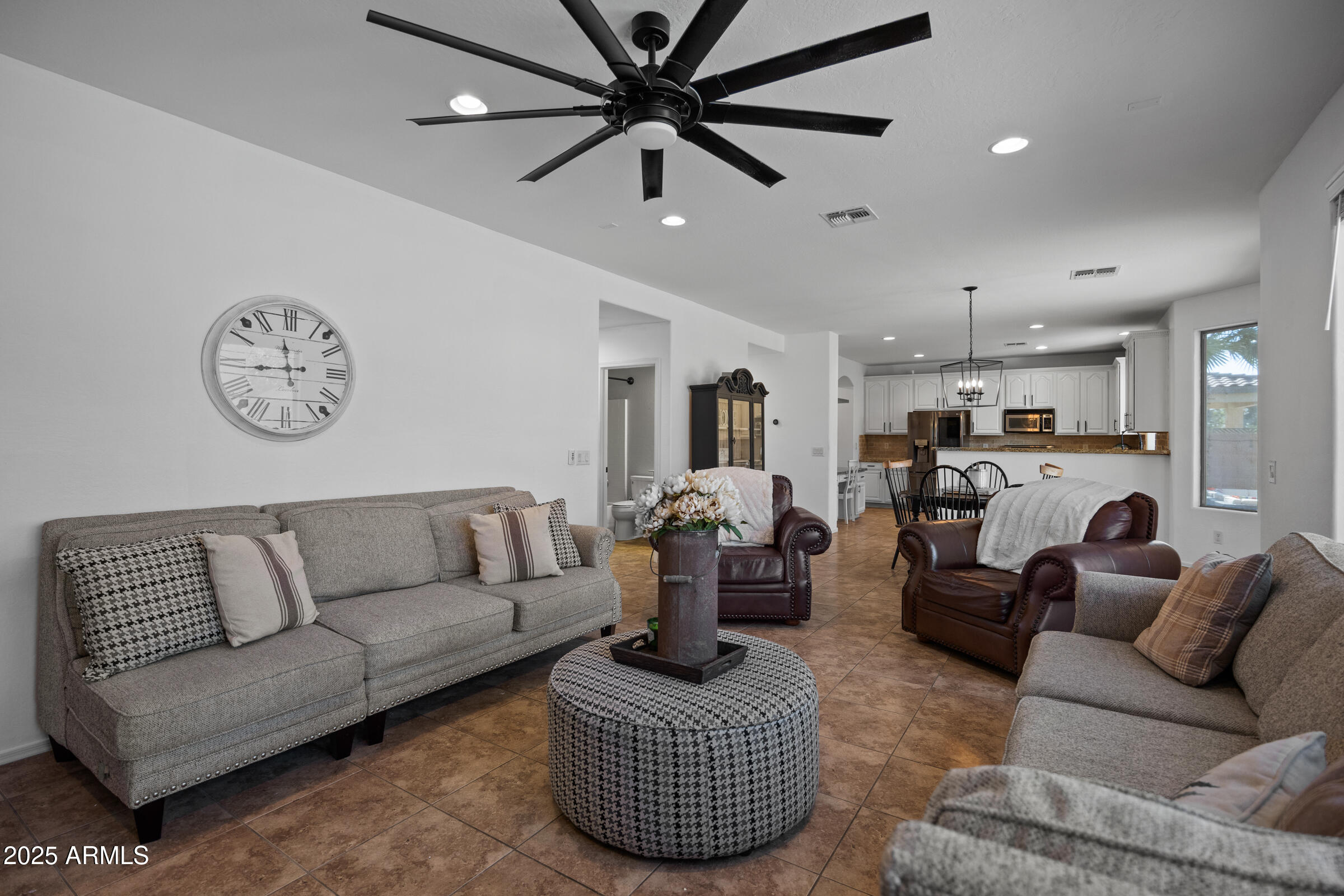 5946 South Shelby Way Gilbert, AZ 85298 - Photo 16 of 55 5946 S Shelby Way-17