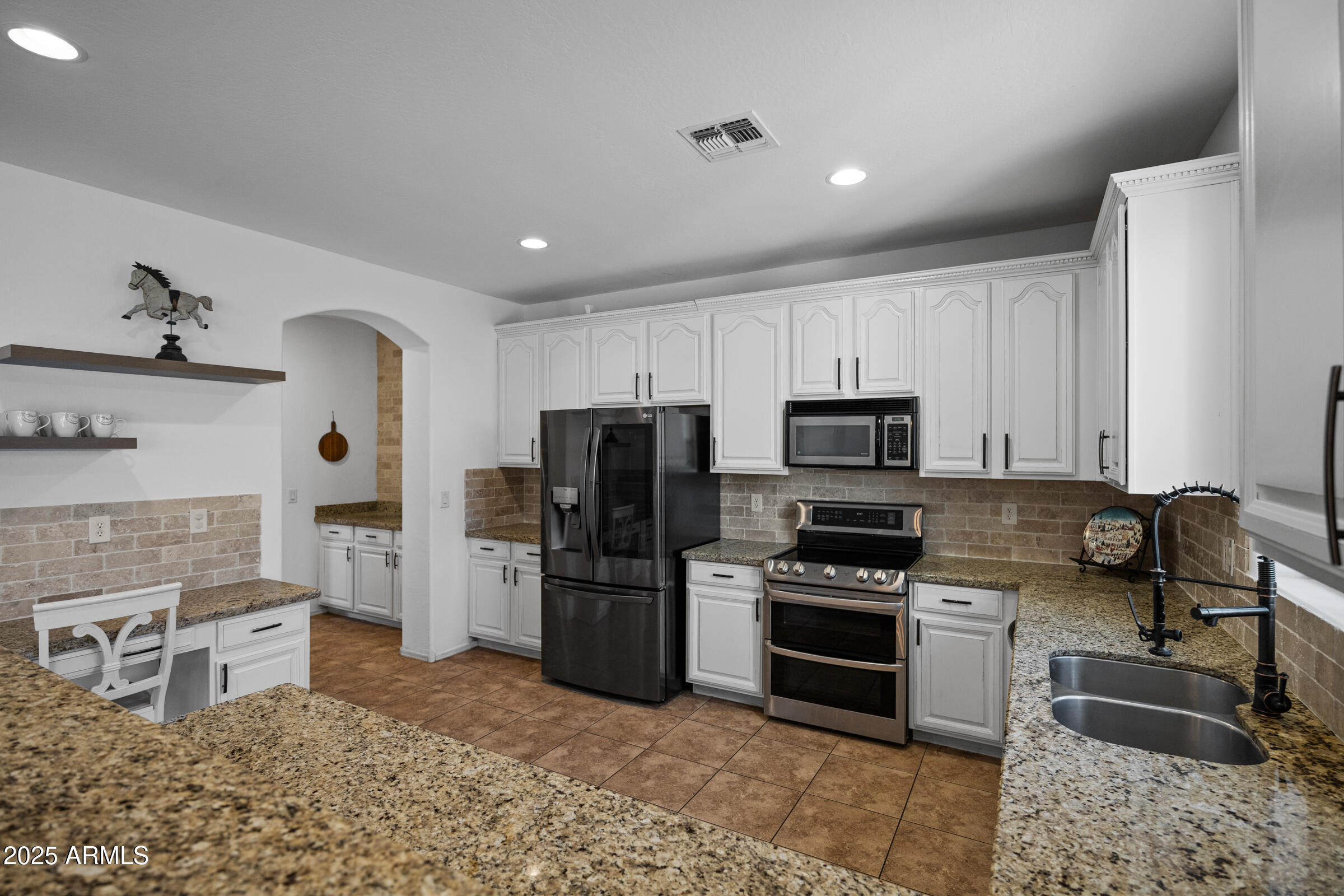 5946 South Shelby Way Gilbert, AZ 85298 - Photo 21 of 55 5946 S Shelby Way-21