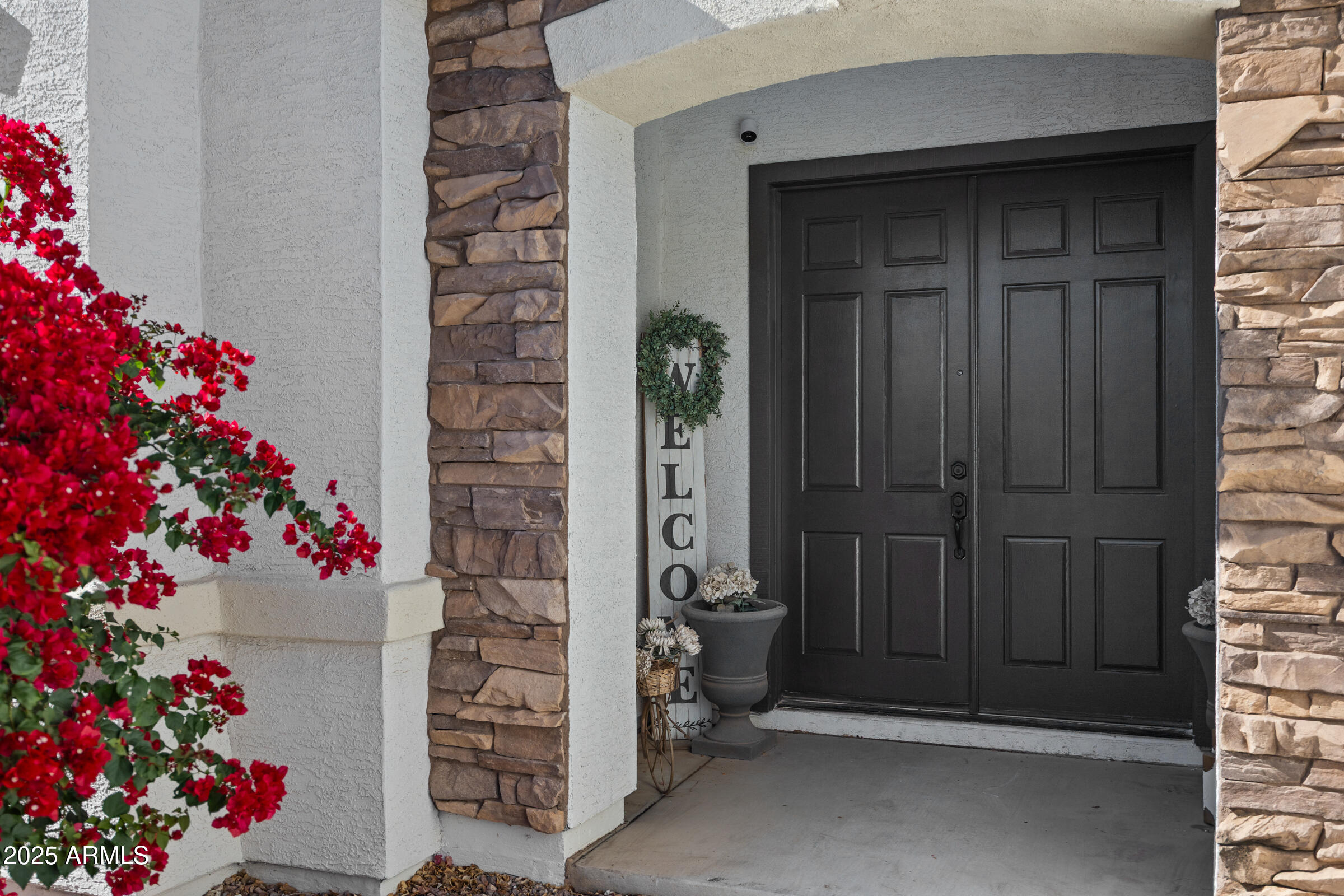 5946 South Shelby Way Gilbert, AZ 85298 - Photo 4 of 55 5946 S Shelby Way-4