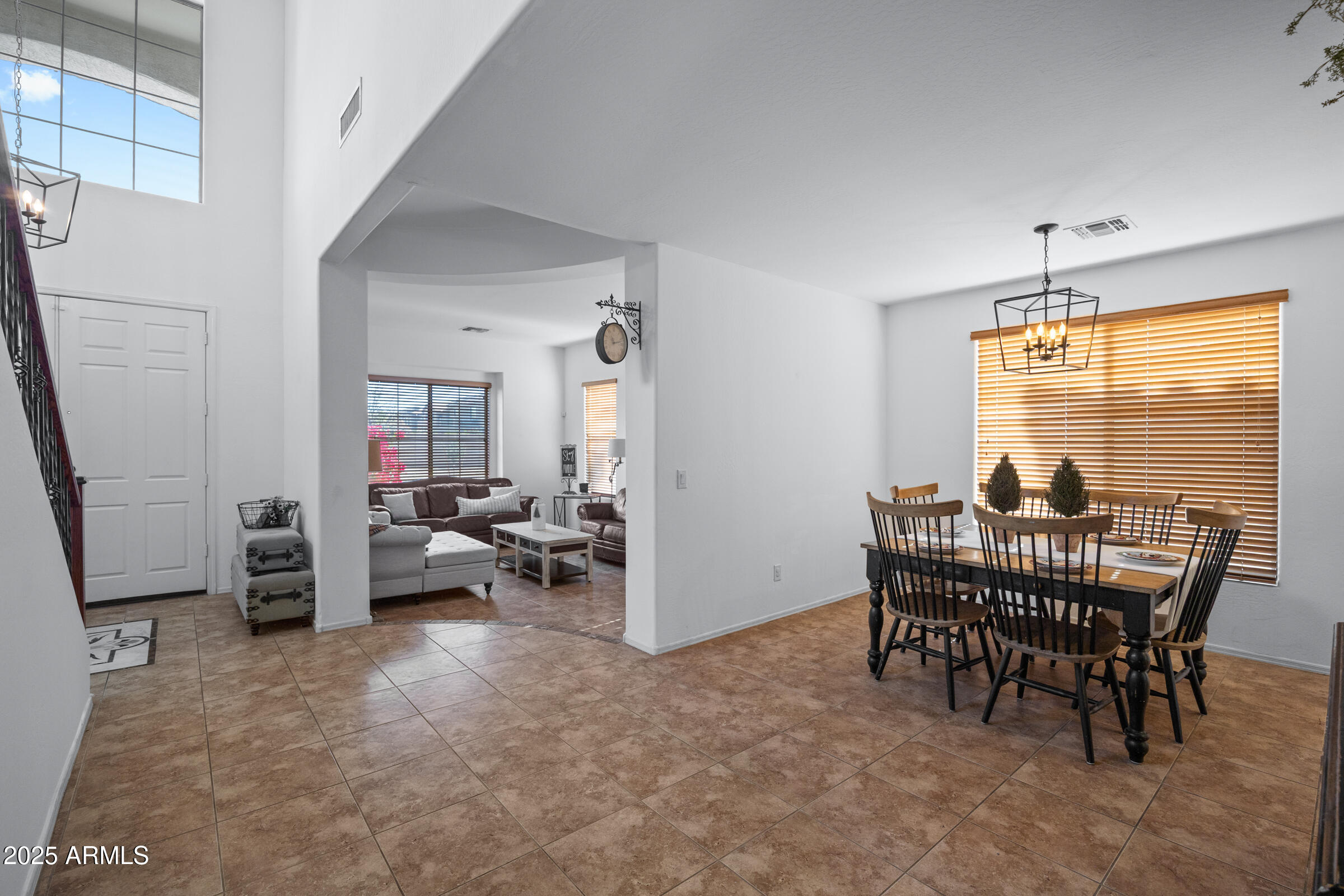 5946 South Shelby Way Gilbert, AZ 85298 - Photo 8 of 55 5946 S Shelby Way-8