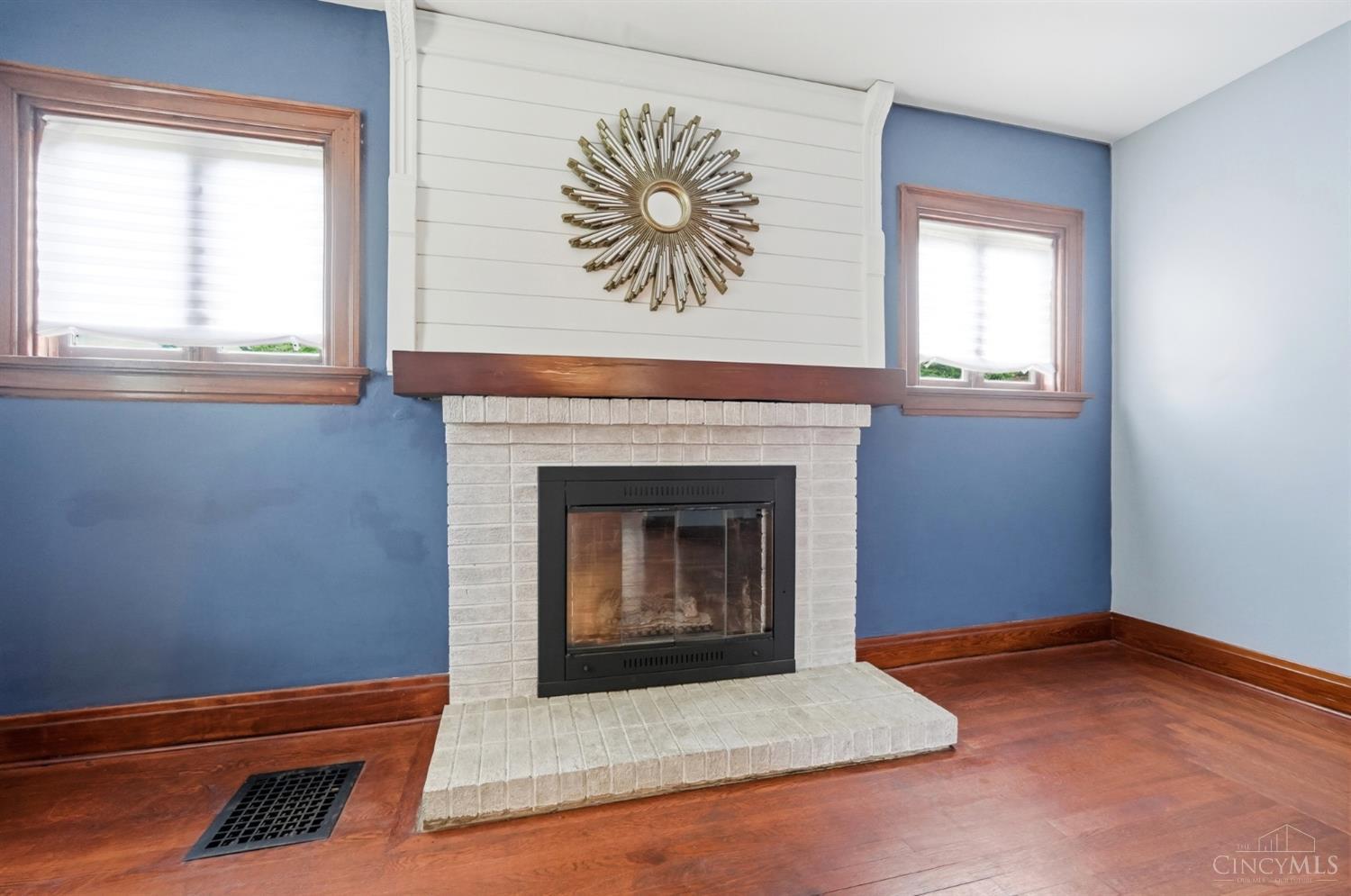 5555 Leumas Road Cincinnati, OH 45239 - Photo 9 of 40