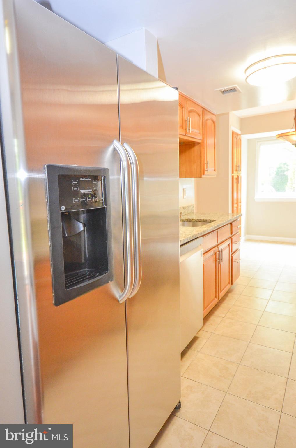 19404 Transhire Road Montgomery Village, MD 20886 - Photo 8 of 32