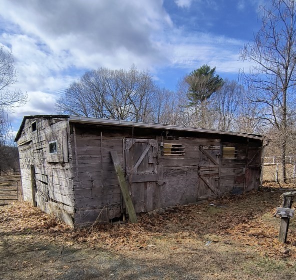 655 Morgan Road West Springfield, MA 01089 - Photo 27 of 39