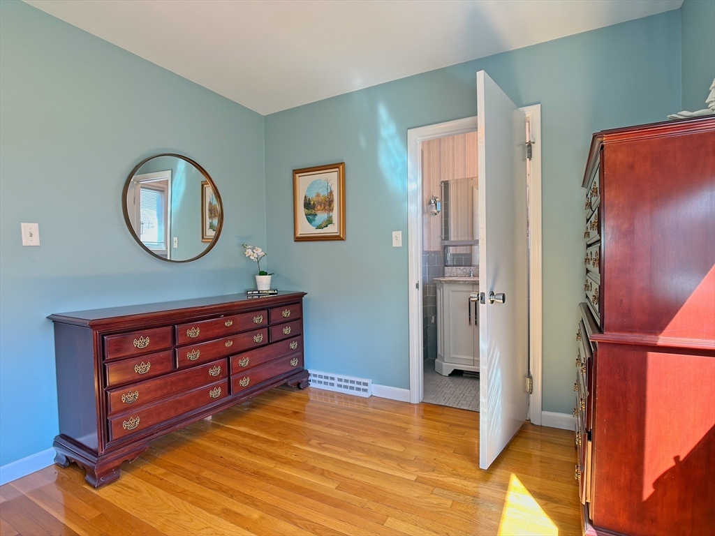 6 Rockingham Avenue Lowell, MA 01851 - Photo 14 of 26 Gallery Image 14