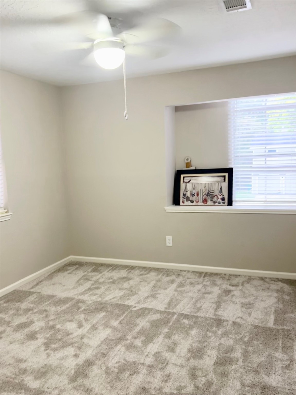 5 Spurwood Court The Woodlands, TX 77381 - Photo 13 of 16 a view of wooden floor