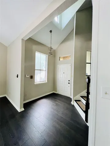 $2,500 | 5 Spurwood Court, The Woodlands, TX 77381