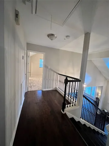 $2,500 | 5 Spurwood Court, The Woodlands, TX 77381