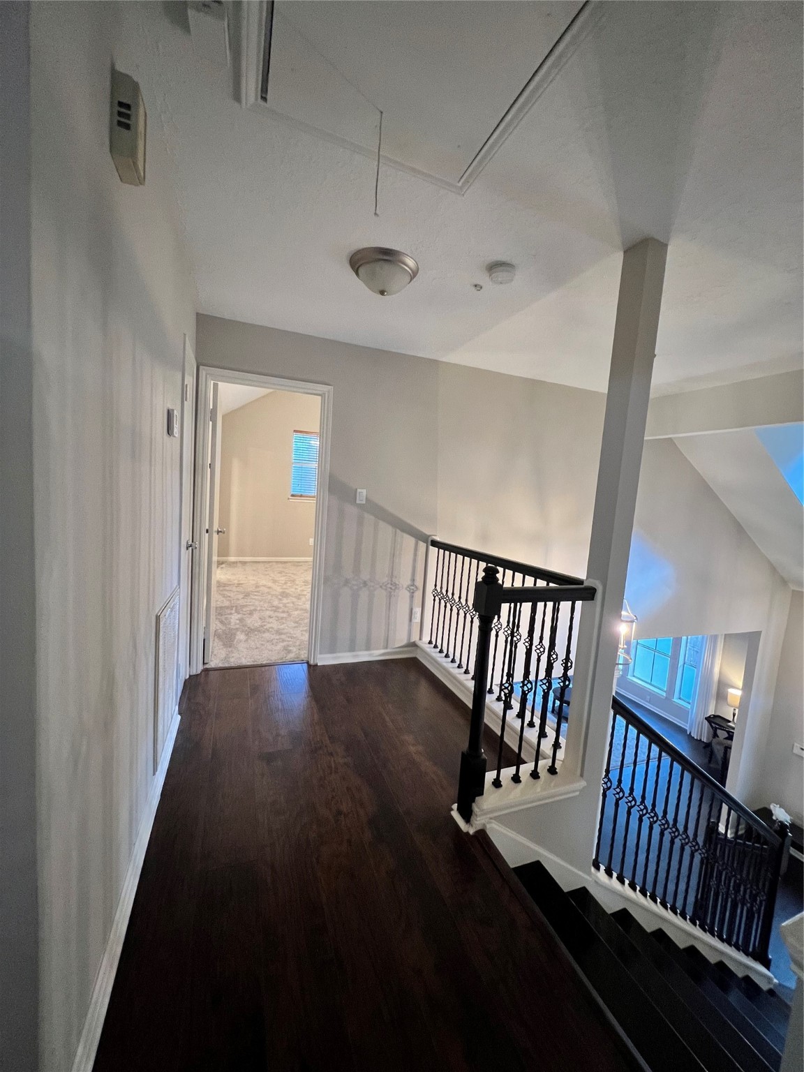 5 Spurwood Court The Woodlands, TX 77381 - Photo 8 of 16 a view of a hallway