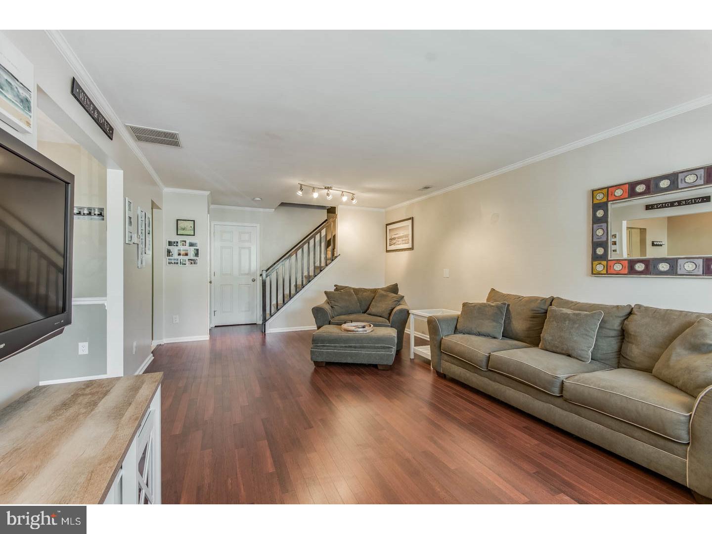 2403 Stokes Road Mount Laurel, NJ 08054 - Photo 5 of 22 Living Room