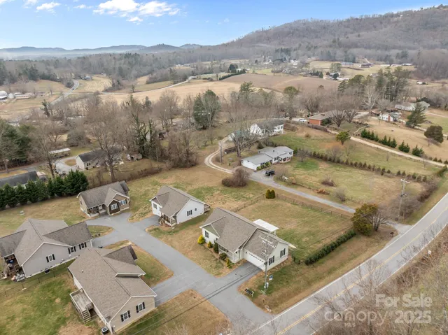 $435,000 | 18 Trillium Meadows Lane, Hendersonville, NC 28792