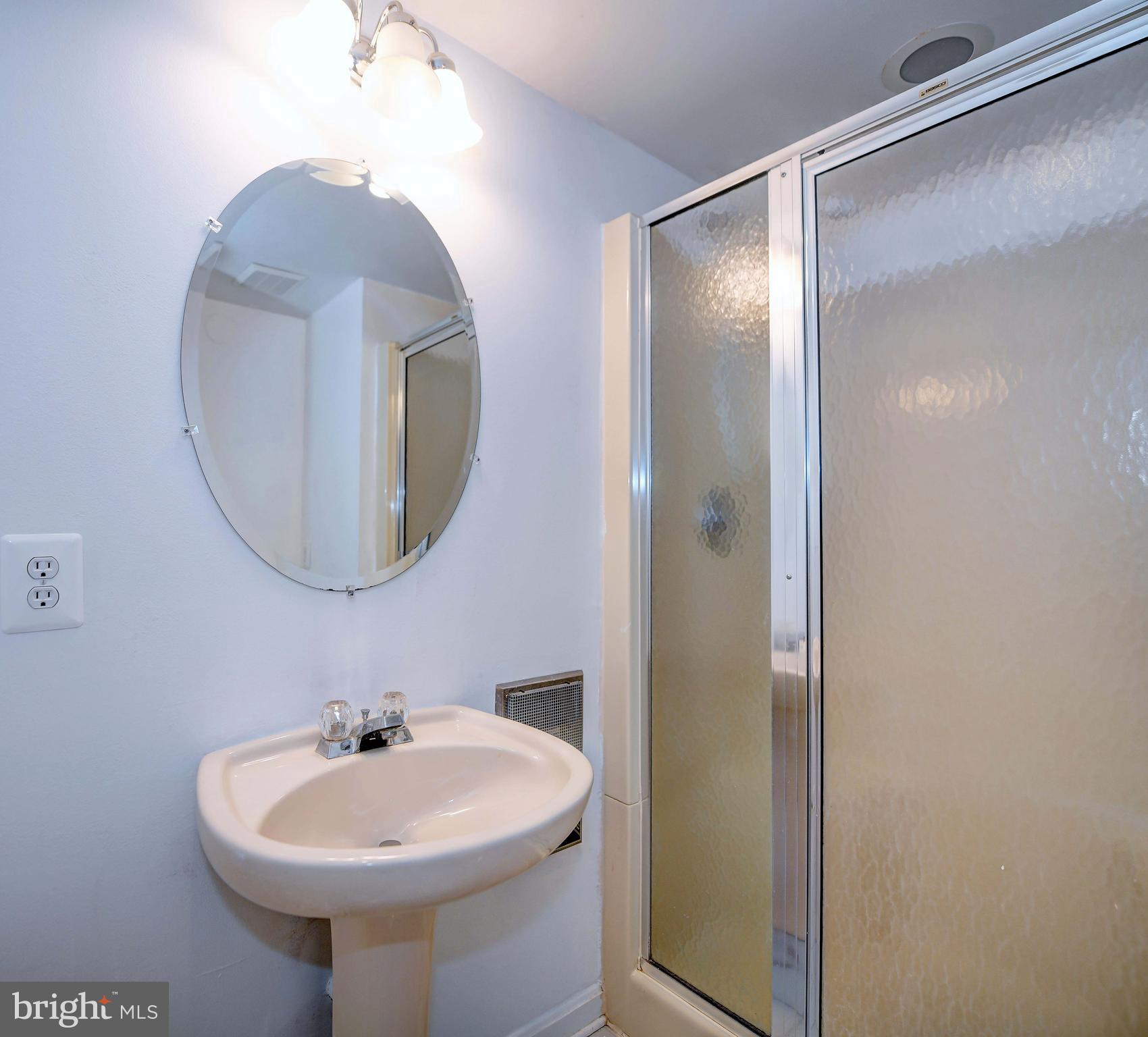3762 Foxford Stream Road Baltimore, MD 21236 - Photo 26 of 31 Gallery Image 26