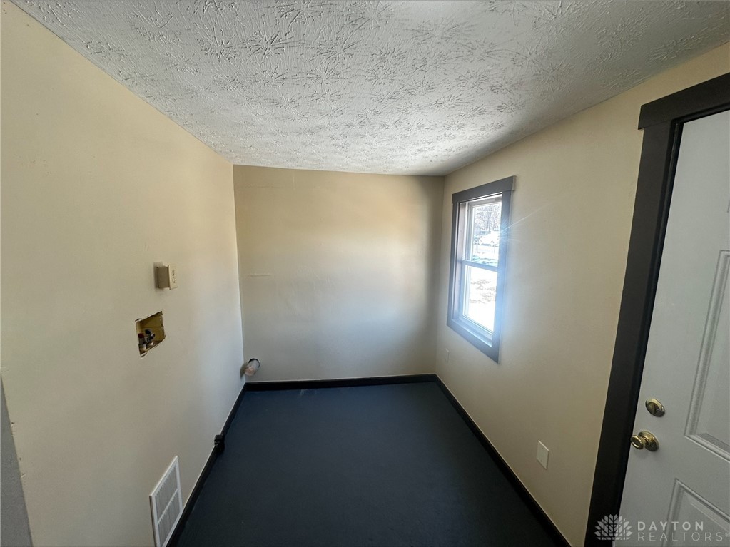 2010 Yankee Road Middletown, OH 45044 - Photo 10 of 12 Gallery Image 10