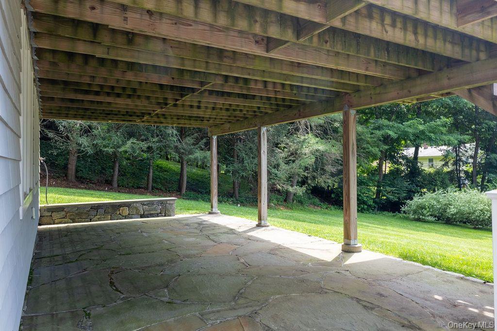 55 Harris Road Katonah, NY 10536 - Photo 43 of 50 Covered Patio
