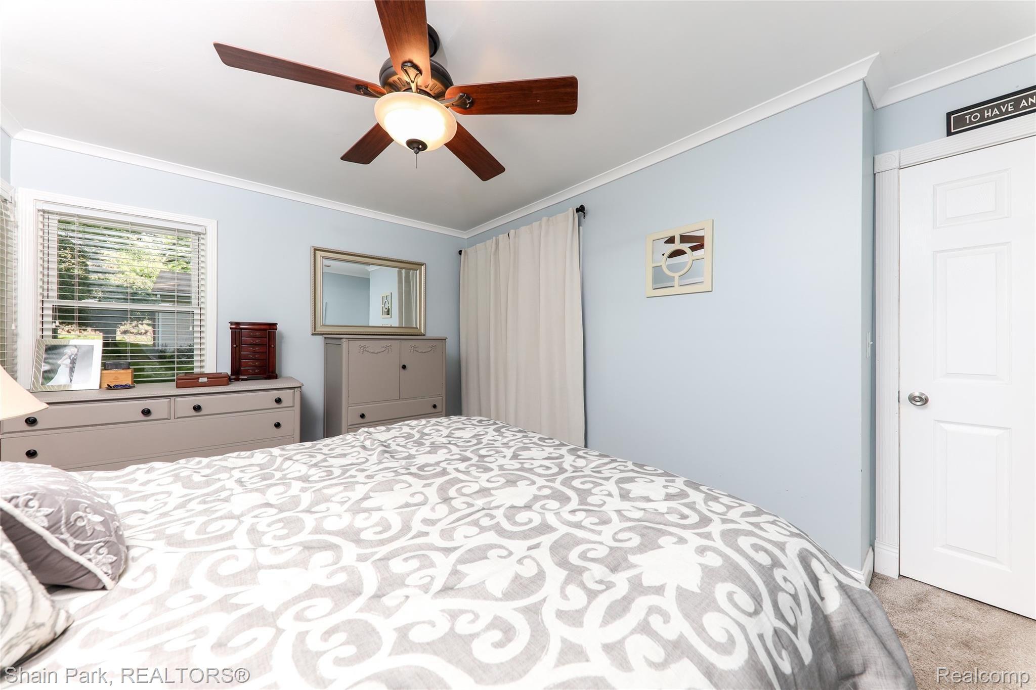 80 Arizona Avenue Rochester, MI 48309 - Photo 16 of 48 Large Master Bedroom with Lots of Natural Light