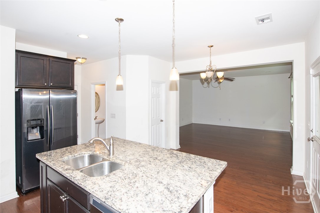 376 Southwilde Way Pooler, GA 31322 - Photo 16 of 56 Kitchen
