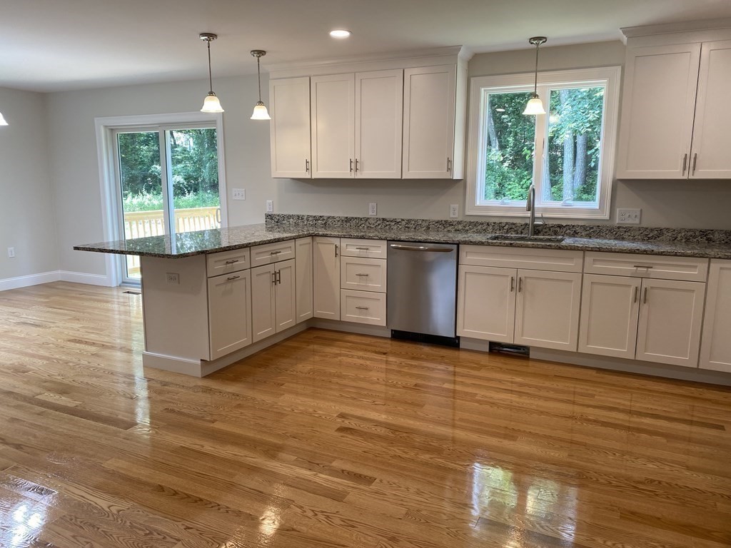 53 Brick Kiln Road Chelmsford, MA 01824 - Photo 2 of 18 Gallery Image 2