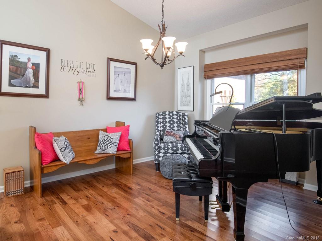 3017 Cove Loop Road Hendersonville, NC 28739 - Photo 5 of 36 Gallery Image 5