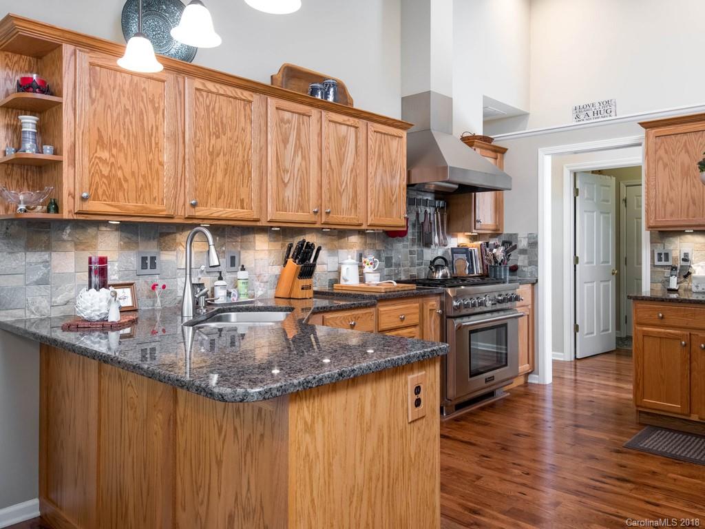 3017 Cove Loop Road Hendersonville, NC 28739 - Photo 9 of 36 Gallery Image 9