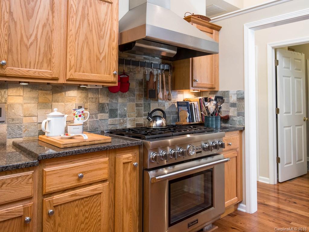 3017 Cove Loop Road Hendersonville, NC 28739 - Photo 10 of 36 Gallery Image 10